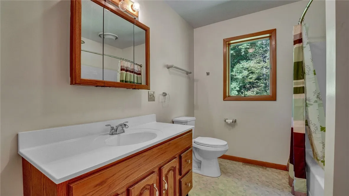 25 Pennbrook Road, Foster Town, Pennsylvania 16727, Foster Town, Pennsylvania 16727, 3 Bedrooms Bedrooms, 7 Rooms Rooms,2 BathroomsBathrooms,Residential,Closed,25 Pennbrook Road, Foster Town, Pennsylvania 16727,0,R1563879