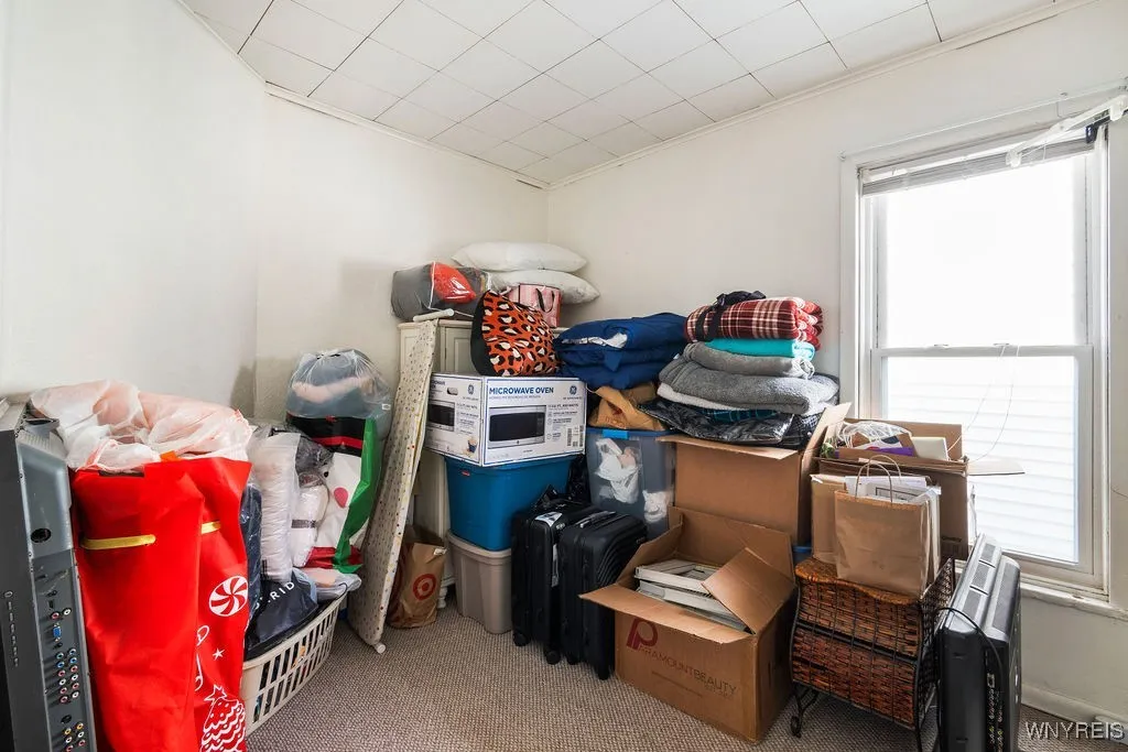393 Fargo Avenue, Buffalo, New York 14213, Buffalo, New York 14213, 4 Bedrooms Bedrooms, ,2 BathroomsBathrooms,Residential,Closed,393 Fargo Avenue, Buffalo, New York 14213,0,B1567533
