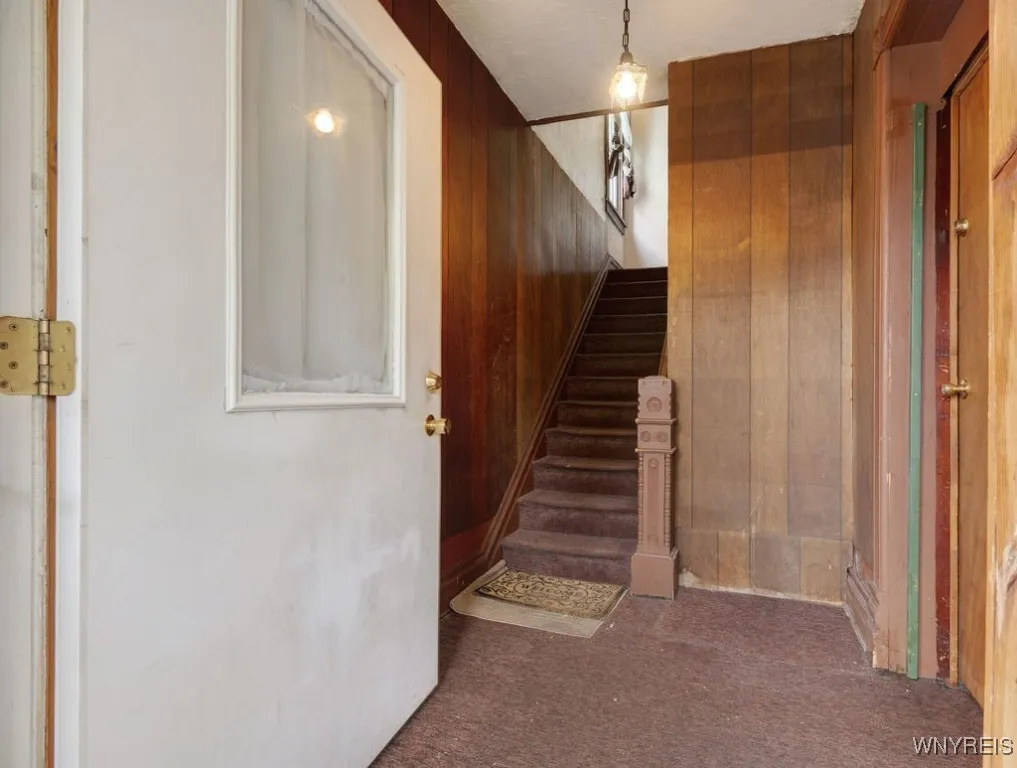 393 Fargo Avenue, Buffalo, New York 14213, Buffalo, New York 14213, 4 Bedrooms Bedrooms, ,2 BathroomsBathrooms,Residential,Closed,393 Fargo Avenue, Buffalo, New York 14213,0,B1567533