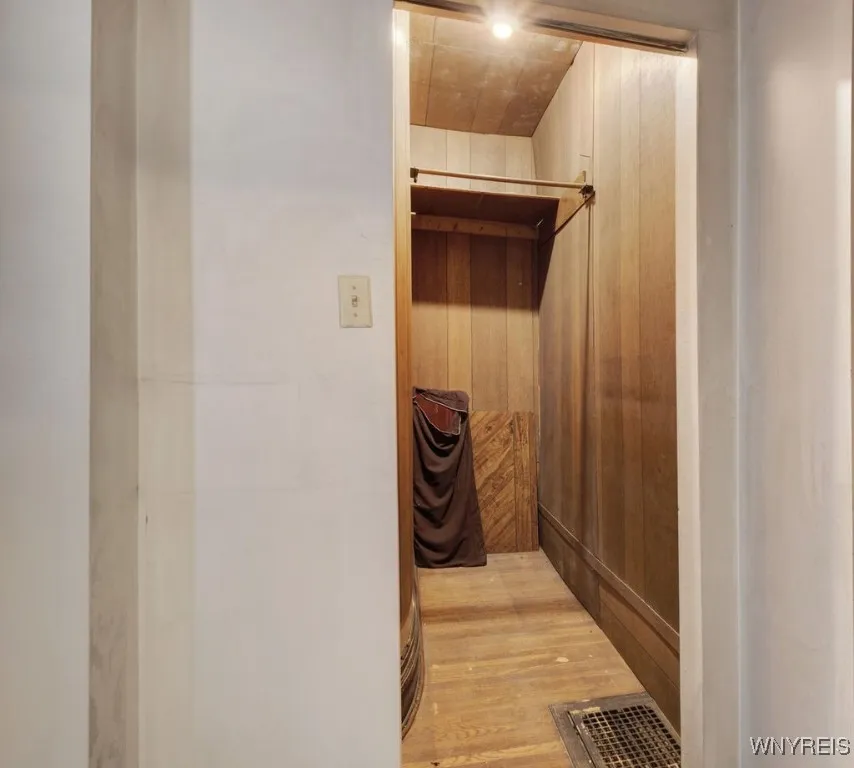 393 Fargo Avenue, Buffalo, New York 14213, Buffalo, New York 14213, 4 Bedrooms Bedrooms, ,2 BathroomsBathrooms,Residential,Closed,393 Fargo Avenue, Buffalo, New York 14213,0,B1567533