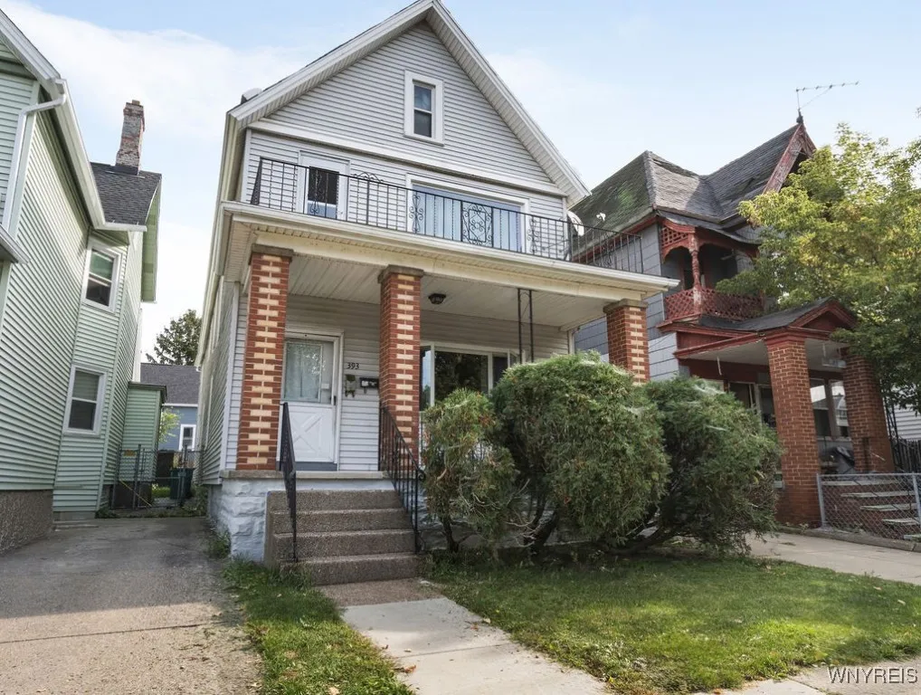 393 Fargo Avenue, Buffalo, New York 14213, Buffalo, New York 14213, 4 Bedrooms Bedrooms, ,2 BathroomsBathrooms,Residential,Closed,393 Fargo Avenue, Buffalo, New York 14213,0,B1567533