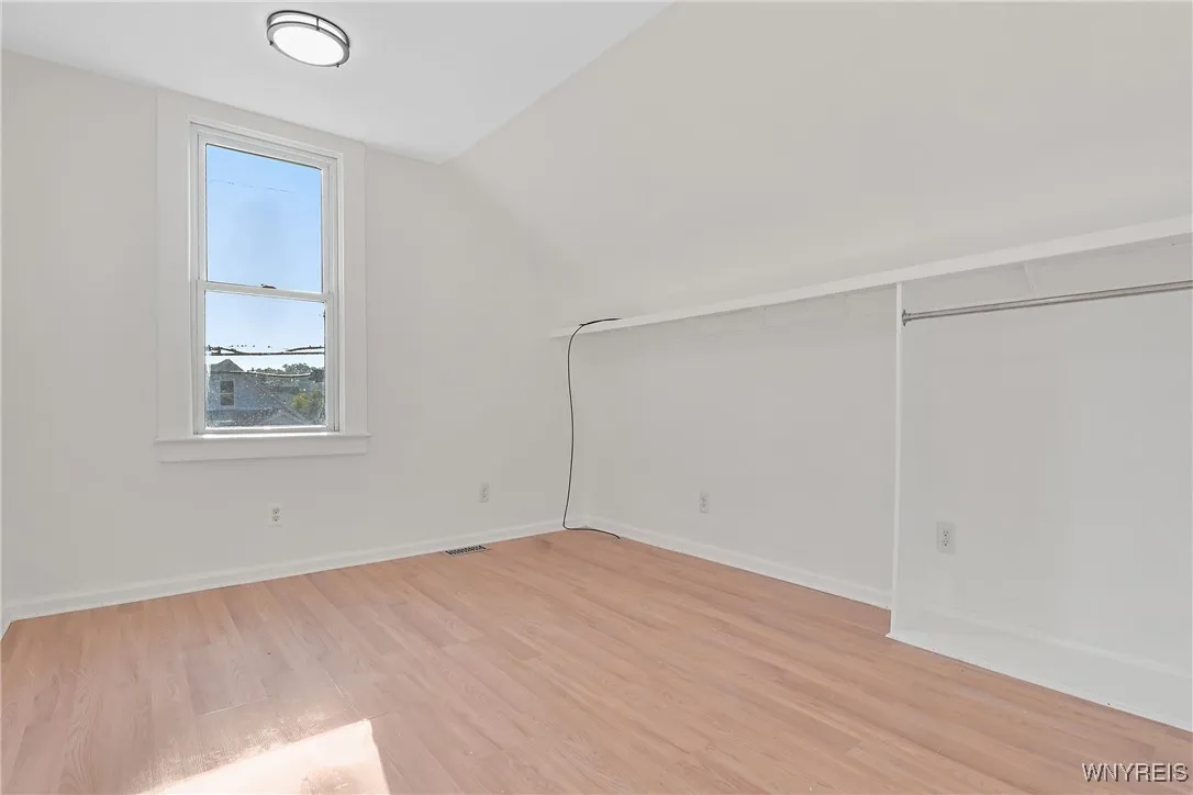 190 Hamburg Street, Buffalo, New York 14204, Buffalo, New York 14204, 3 Bedrooms Bedrooms, 5 Rooms Rooms,1 BathroomBathrooms,Residential,Closed,190 Hamburg Street, Buffalo, New York 14204,0,B1567723