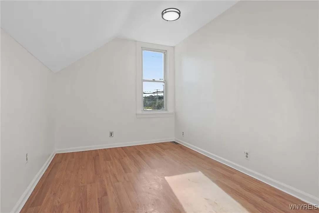 190 Hamburg Street, Buffalo, New York 14204, Buffalo, New York 14204, 3 Bedrooms Bedrooms, 5 Rooms Rooms,1 BathroomBathrooms,Residential,Closed,190 Hamburg Street, Buffalo, New York 14204,0,B1567723