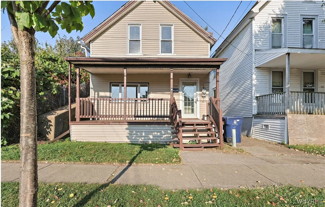 190 Hamburg Street, Buffalo, New York 14204, Buffalo, New York 14204, 3 Bedrooms Bedrooms, 5 Rooms Rooms,1 BathroomBathrooms,Residential,Closed,190 Hamburg Street, Buffalo, New York 14204,0,B1567723