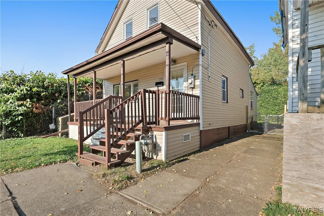 190 Hamburg Street, Buffalo, New York 14204, Buffalo, New York 14204, 3 Bedrooms Bedrooms, 5 Rooms Rooms,1 BathroomBathrooms,Residential,Closed,190 Hamburg Street, Buffalo, New York 14204,0,B1567723