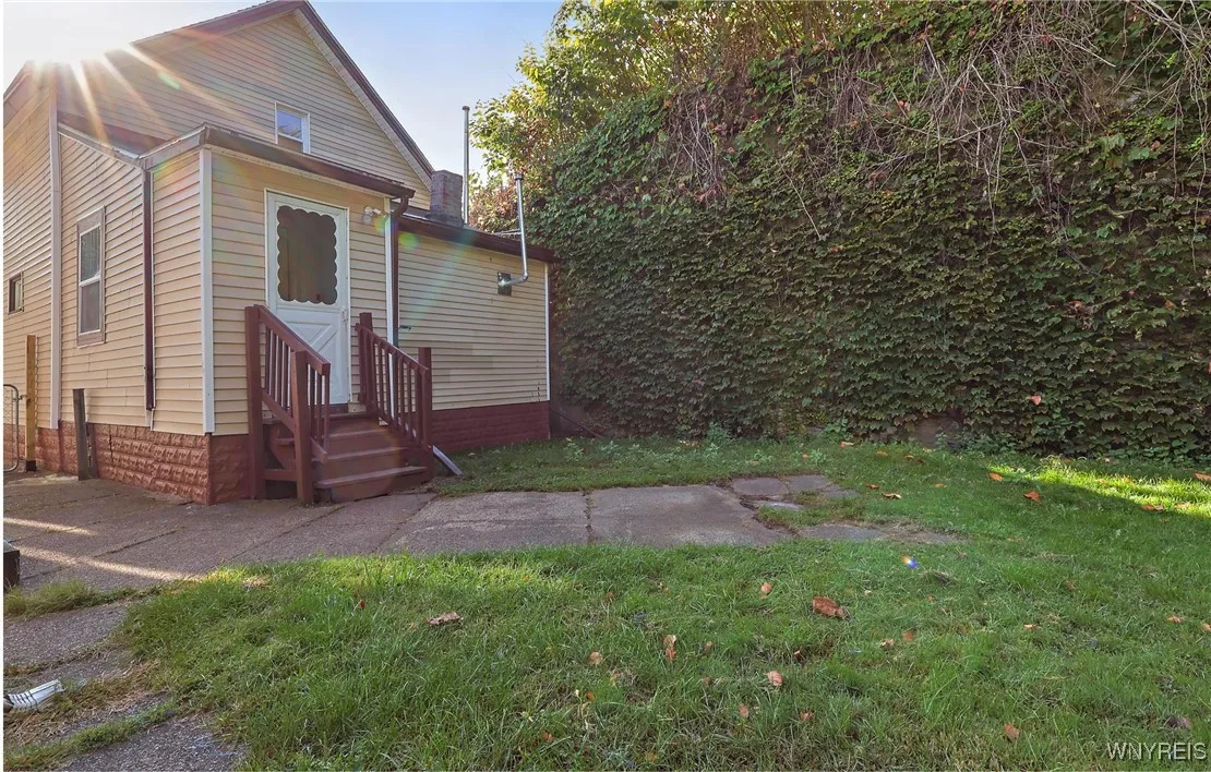 190 Hamburg Street, Buffalo, New York 14204, Buffalo, New York 14204, 3 Bedrooms Bedrooms, 5 Rooms Rooms,1 BathroomBathrooms,Residential,Closed,190 Hamburg Street, Buffalo, New York 14204,0,B1567723