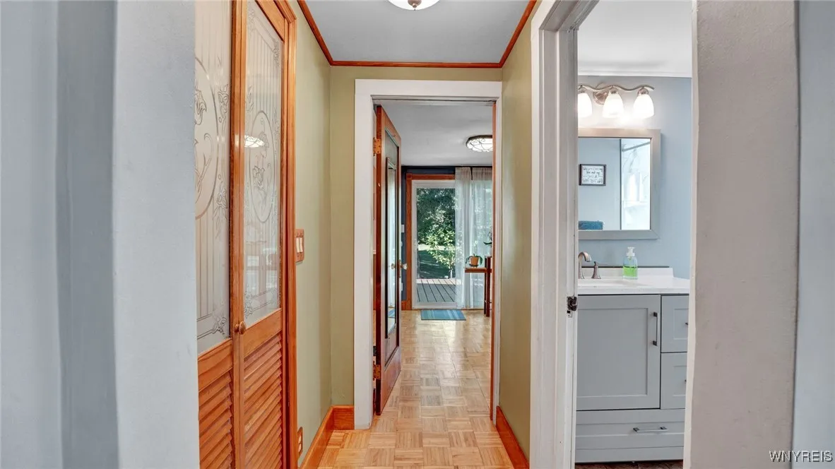 4135 Burke Parkway, Hamburg, New York 14219, Hamburg, New York 14219, 2 Bedrooms Bedrooms, 7 Rooms Rooms,1 BathroomBathrooms,Residential,Closed,4135 Burke Parkway, Hamburg, New York 14219,0,B1564746