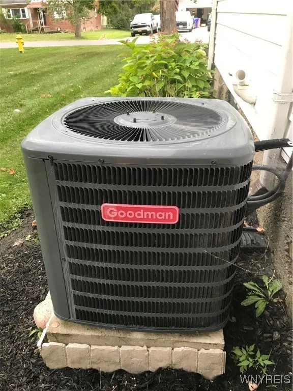 4135 Burke Parkway, Hamburg, New York 14219, Hamburg, New York 14219, 2 Bedrooms Bedrooms, 7 Rooms Rooms,1 BathroomBathrooms,Residential,Closed,4135 Burke Parkway, Hamburg, New York 14219,0,B1564746