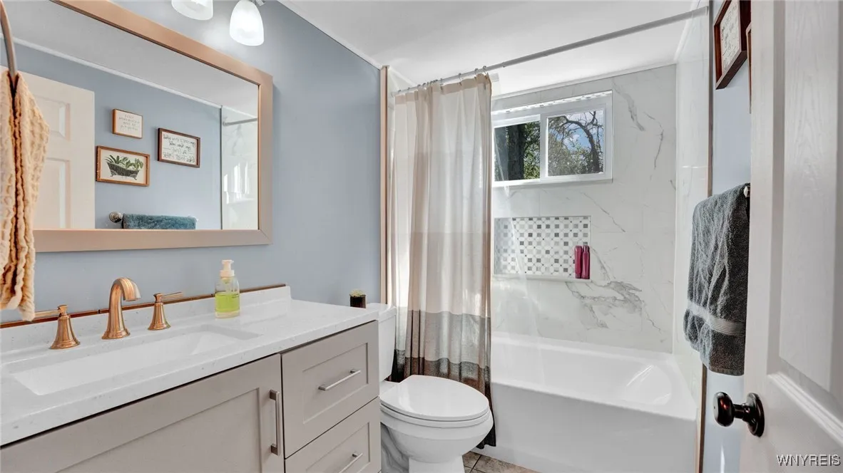 4135 Burke Parkway, Hamburg, New York 14219, Hamburg, New York 14219, 2 Bedrooms Bedrooms, 7 Rooms Rooms,1 BathroomBathrooms,Residential,Closed,4135 Burke Parkway, Hamburg, New York 14219,0,B1564746
