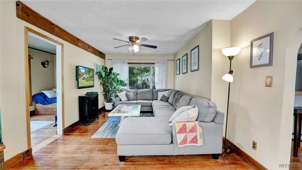 4135 Burke Parkway, Hamburg, New York 14219, Hamburg, New York 14219, 2 Bedrooms Bedrooms, 7 Rooms Rooms,1 BathroomBathrooms,Residential,Closed,4135 Burke Parkway, Hamburg, New York 14219,0,B1564746