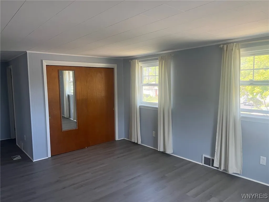 359 Dushane Drive, Tonawanda-town, New York 14223, Tonawanda, New York 14223, 4 Bedrooms Bedrooms, 8 Rooms Rooms,1 BathroomBathrooms,Residential,Closed,359 Dushane Drive, Tonawanda-town, New York 14223,0,B1567074