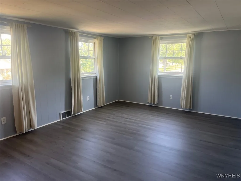 359 Dushane Drive, Tonawanda-town, New York 14223, Tonawanda, New York 14223, 4 Bedrooms Bedrooms, 8 Rooms Rooms,1 BathroomBathrooms,Residential,Closed,359 Dushane Drive, Tonawanda-town, New York 14223,0,B1567074