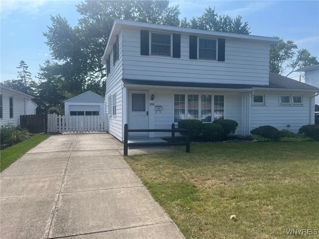 359 Dushane Drive, Tonawanda-town, New York 14223, Tonawanda, New York 14223, 4 Bedrooms Bedrooms, 8 Rooms Rooms,1 BathroomBathrooms,Residential,Closed,359 Dushane Drive, Tonawanda-town, New York 14223,0,B1567074