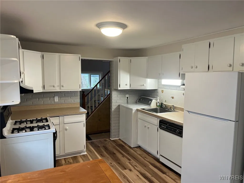 359 Dushane Drive, Tonawanda-town, New York 14223, Tonawanda, New York 14223, 4 Bedrooms Bedrooms, 8 Rooms Rooms,1 BathroomBathrooms,Residential,Closed,359 Dushane Drive, Tonawanda-town, New York 14223,0,B1567074