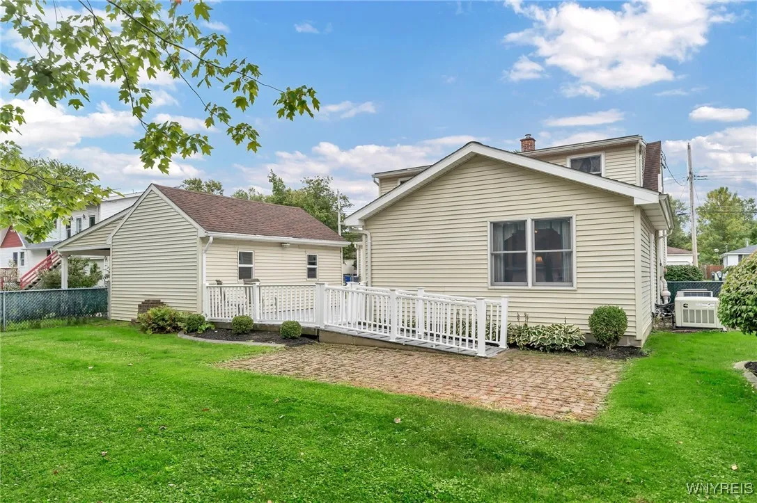 3992 Grant Avenue, Hamburg, New York 14075, Hamburg, New York 14075, 4 Bedrooms Bedrooms, 9 Rooms Rooms,3 BathroomsBathrooms,Residential,Closed,3992 Grant Avenue, Hamburg, New York 14075,0,B1567834