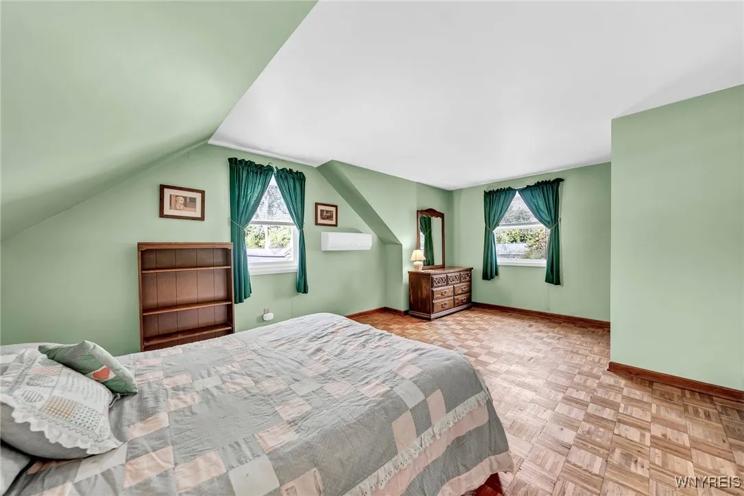 3992 Grant Avenue, Hamburg, New York 14075, Hamburg, New York 14075, 4 Bedrooms Bedrooms, 9 Rooms Rooms,3 BathroomsBathrooms,Residential,Closed,3992 Grant Avenue, Hamburg, New York 14075,0,B1567834