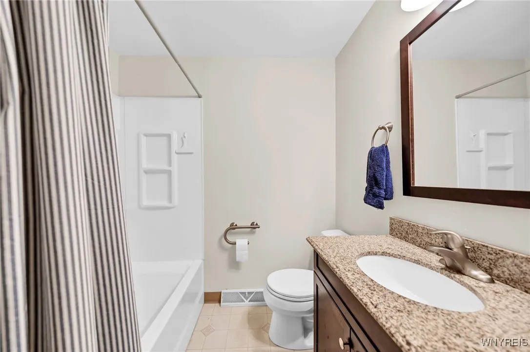 3992 Grant Avenue, Hamburg, New York 14075, Hamburg, New York 14075, 4 Bedrooms Bedrooms, 9 Rooms Rooms,3 BathroomsBathrooms,Residential,Closed,3992 Grant Avenue, Hamburg, New York 14075,0,B1567834