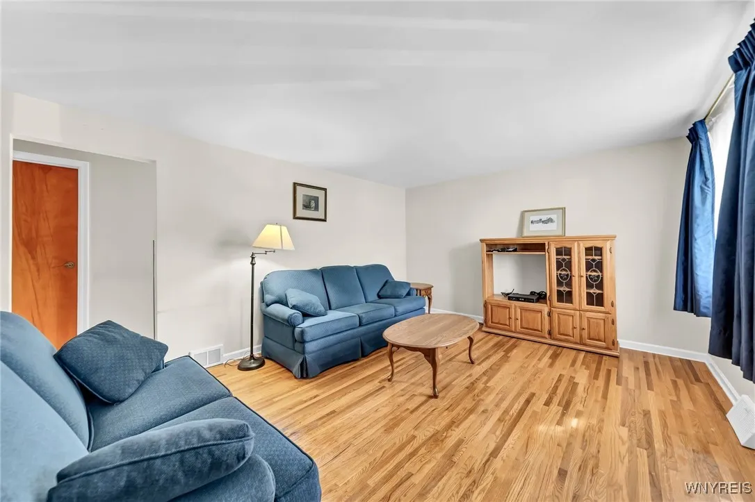 3992 Grant Avenue, Hamburg, New York 14075, Hamburg, New York 14075, 4 Bedrooms Bedrooms, 9 Rooms Rooms,3 BathroomsBathrooms,Residential,Closed,3992 Grant Avenue, Hamburg, New York 14075,0,B1567834