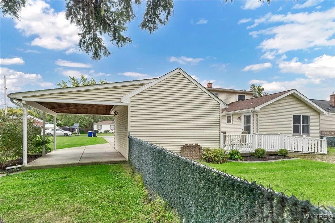 3992 Grant Avenue, Hamburg, New York 14075, Hamburg, New York 14075, 4 Bedrooms Bedrooms, 9 Rooms Rooms,3 BathroomsBathrooms,Residential,Closed,3992 Grant Avenue, Hamburg, New York 14075,0,B1567834