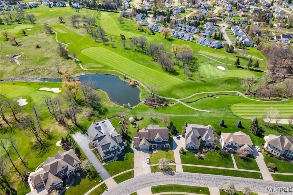 5338 Briercliff Drive, Hamburg, New York 14075, Hamburg, New York 14075, 4 Bedrooms Bedrooms, 17 Rooms Rooms,4 BathroomsBathrooms,Residential,Closed,5338 Briercliff Drive, Hamburg, New York 14075,0,B1567245
