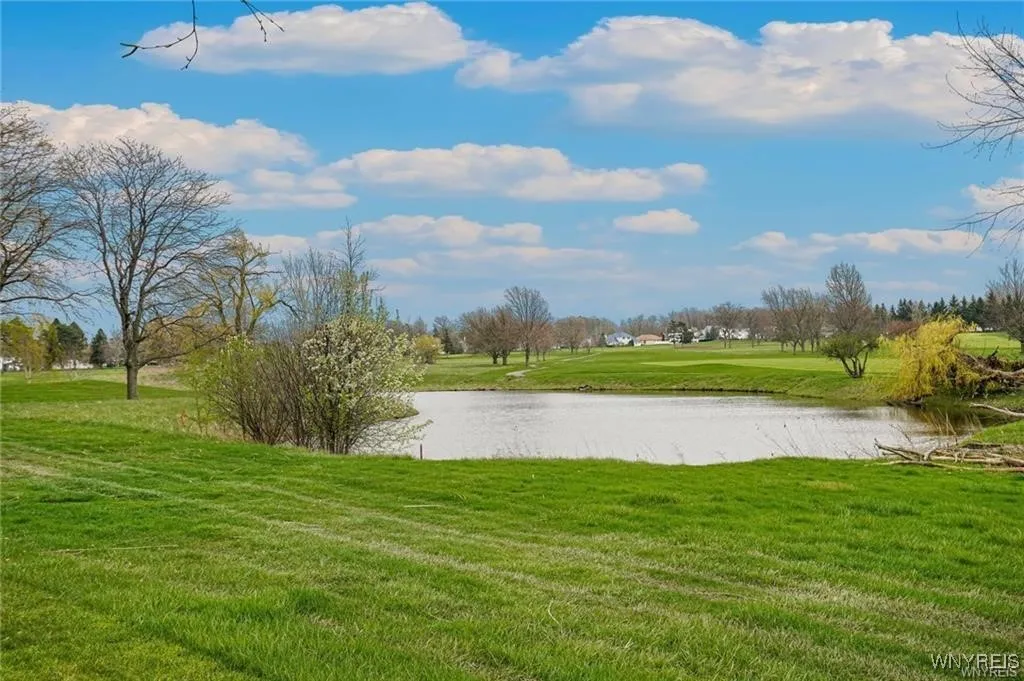 5338 Briercliff Drive, Hamburg, New York 14075, Hamburg, New York 14075, 4 Bedrooms Bedrooms, 17 Rooms Rooms,4 BathroomsBathrooms,Residential,Closed,5338 Briercliff Drive, Hamburg, New York 14075,0,B1567245