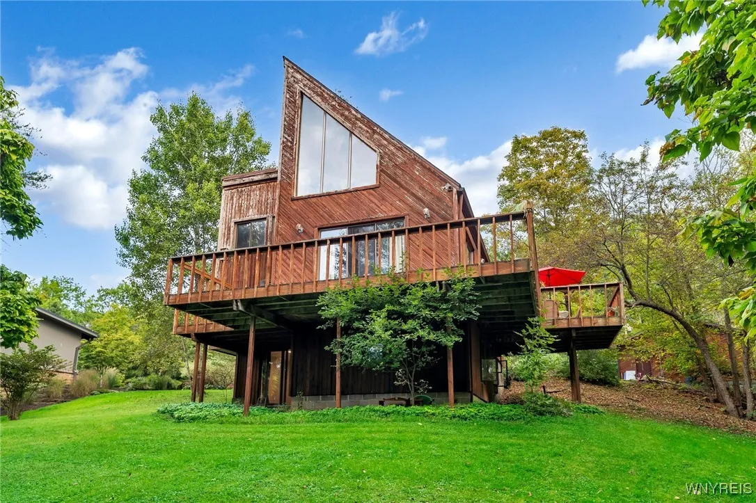 363 Elmwood Avenue, Aurora, New York 14052, Aurora, New York 14052, 4 Bedrooms Bedrooms, 8 Rooms Rooms,2 BathroomsBathrooms,Residential,Closed,363 Elmwood Avenue, Aurora, New York 14052,0,B1567409