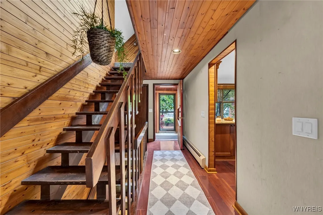 363 Elmwood Avenue, Aurora, New York 14052, Aurora, New York 14052, 4 Bedrooms Bedrooms, 8 Rooms Rooms,2 BathroomsBathrooms,Residential,Closed,363 Elmwood Avenue, Aurora, New York 14052,0,B1567409