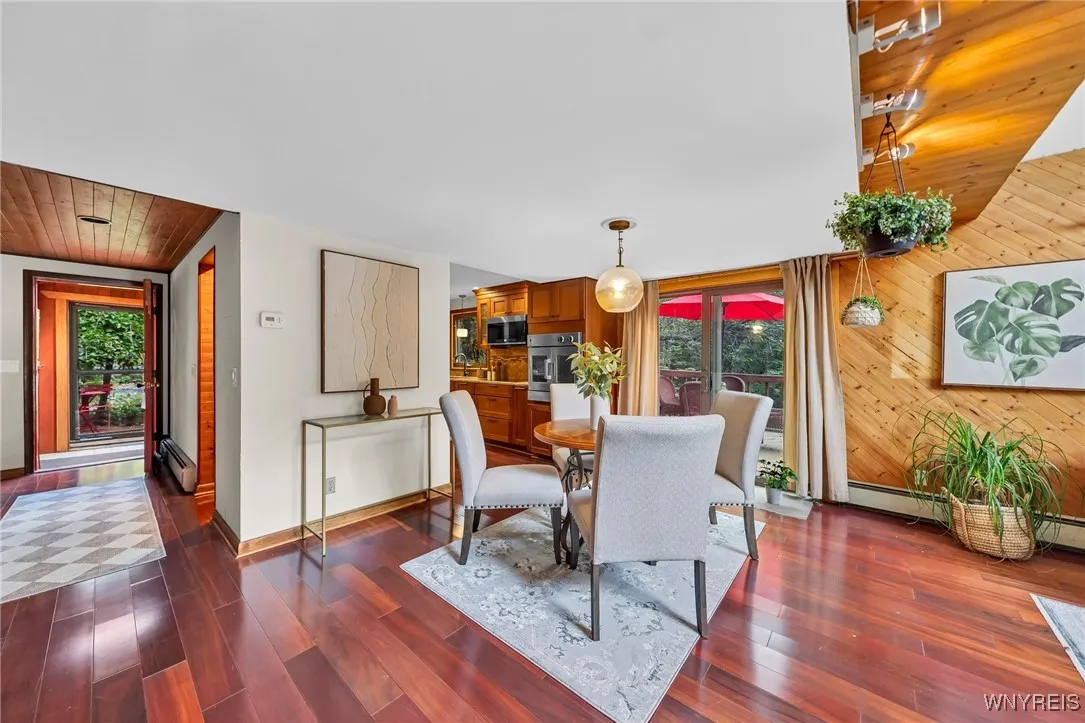 363 Elmwood Avenue, Aurora, New York 14052, Aurora, New York 14052, 4 Bedrooms Bedrooms, 8 Rooms Rooms,2 BathroomsBathrooms,Residential,Closed,363 Elmwood Avenue, Aurora, New York 14052,0,B1567409