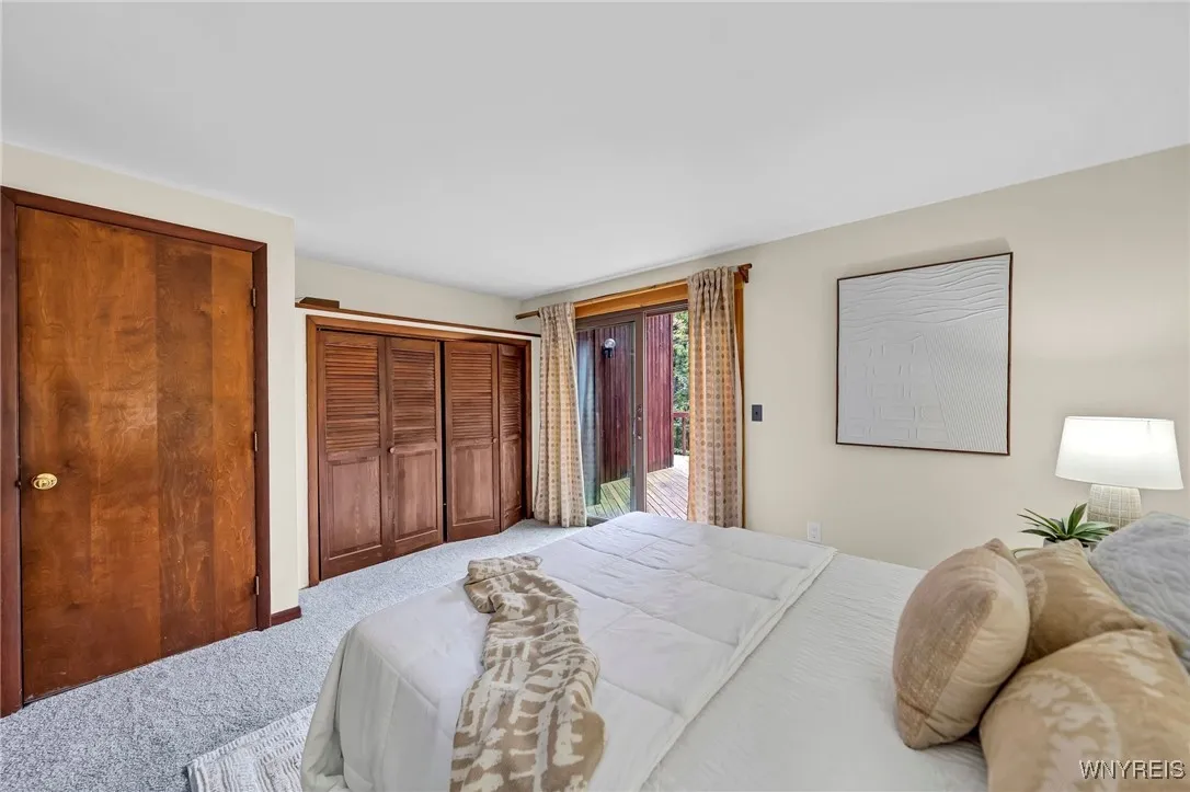 363 Elmwood Avenue, Aurora, New York 14052, Aurora, New York 14052, 4 Bedrooms Bedrooms, 8 Rooms Rooms,2 BathroomsBathrooms,Residential,Closed,363 Elmwood Avenue, Aurora, New York 14052,0,B1567409