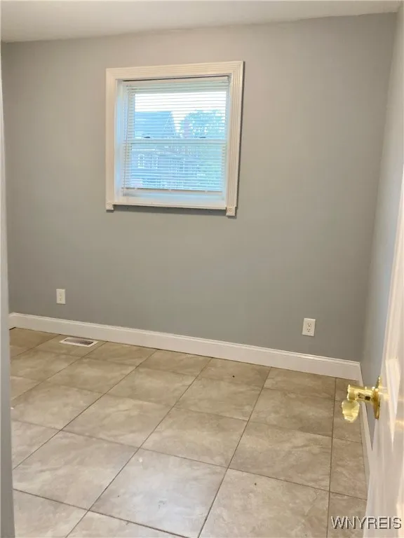 143 Cottage Street, Buffalo, New York 14201, Buffalo, New York 14201, 3 Bedrooms Bedrooms, 7 Rooms Rooms,1 BathroomBathrooms,Residential Lease,For Rent,143 Cottage Street, Buffalo, New York 14201,0,B1568014