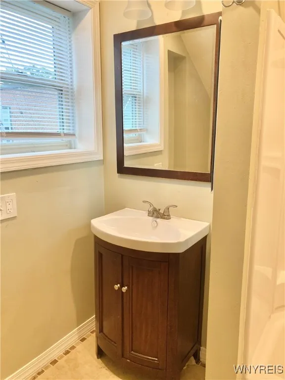143 Cottage Street, Buffalo, New York 14201, Buffalo, New York 14201, 3 Bedrooms Bedrooms, 7 Rooms Rooms,1 BathroomBathrooms,Residential Lease,For Rent,143 Cottage Street, Buffalo, New York 14201,0,B1568014