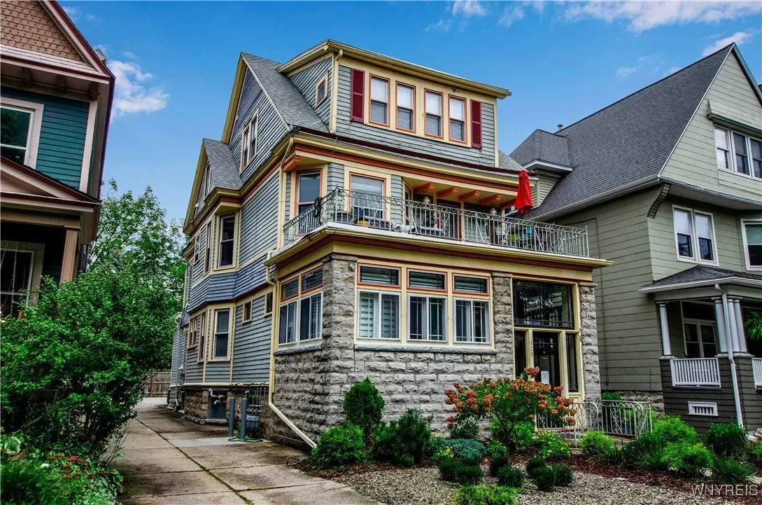 428 Norwood Avenue, Buffalo, New York 14222, Buffalo, New York 14222, 7 Bedrooms Bedrooms, ,3 BathroomsBathrooms,Residential,Closed,428 Norwood Avenue, Buffalo, New York 14222,0,B1567882