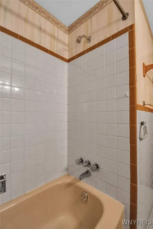155 Fries Road, Tonawanda-town, New York 14150, Tonawanda, New York 14150, 3 Bedrooms Bedrooms, 7 Rooms Rooms,2 BathroomsBathrooms,Residential,Closed,155 Fries Road, Tonawanda-town, New York 14150,0,B1568231