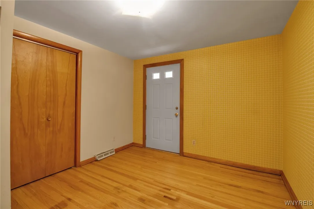 155 Fries Road, Tonawanda-town, New York 14150, Tonawanda, New York 14150, 3 Bedrooms Bedrooms, 7 Rooms Rooms,2 BathroomsBathrooms,Residential,Closed,155 Fries Road, Tonawanda-town, New York 14150,0,B1568231