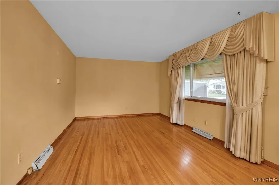 155 Fries Road, Tonawanda-town, New York 14150, Tonawanda, New York 14150, 3 Bedrooms Bedrooms, 7 Rooms Rooms,2 BathroomsBathrooms,Residential,Closed,155 Fries Road, Tonawanda-town, New York 14150,0,B1568231