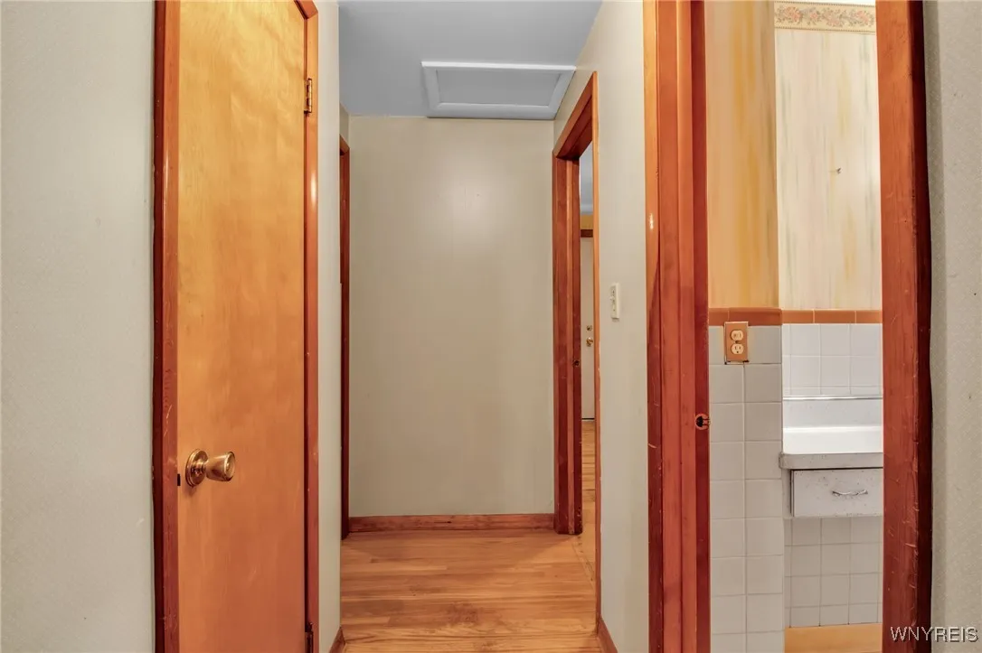 155 Fries Road, Tonawanda-town, New York 14150, Tonawanda, New York 14150, 3 Bedrooms Bedrooms, 7 Rooms Rooms,2 BathroomsBathrooms,Residential,Closed,155 Fries Road, Tonawanda-town, New York 14150,0,B1568231