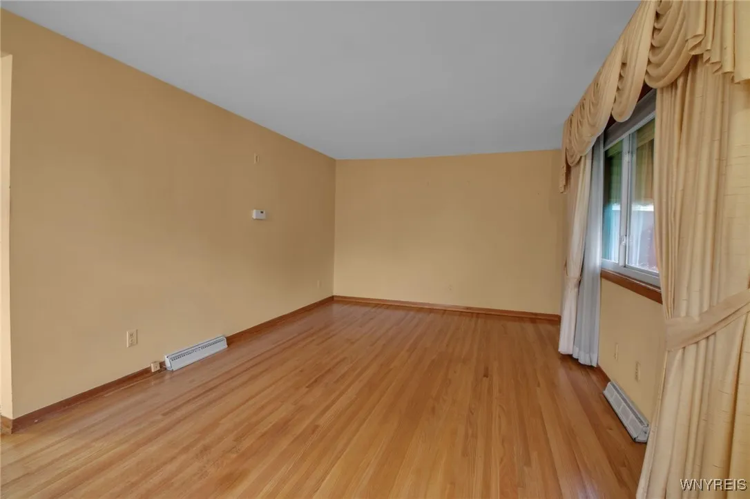 155 Fries Road, Tonawanda-town, New York 14150, Tonawanda, New York 14150, 3 Bedrooms Bedrooms, 7 Rooms Rooms,2 BathroomsBathrooms,Residential,Closed,155 Fries Road, Tonawanda-town, New York 14150,0,B1568231