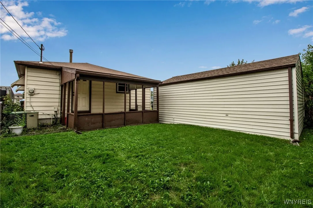 155 Fries Road, Tonawanda-town, New York 14150, Tonawanda, New York 14150, 3 Bedrooms Bedrooms, 7 Rooms Rooms,2 BathroomsBathrooms,Residential,Closed,155 Fries Road, Tonawanda-town, New York 14150,0,B1568231