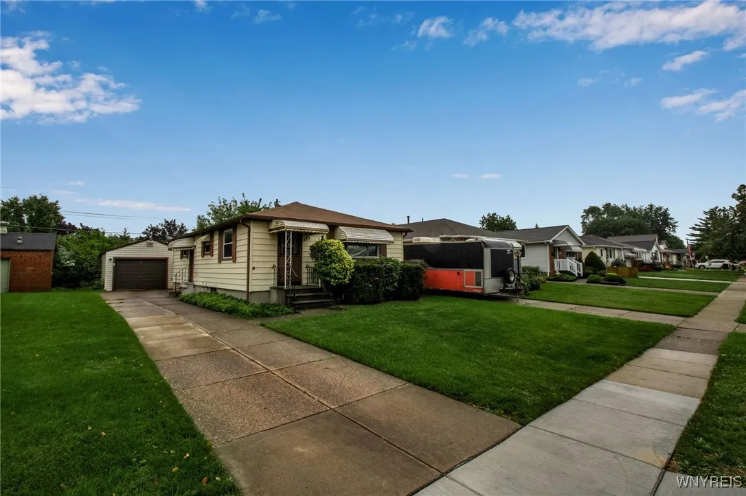 155 Fries Road, Tonawanda-town, New York 14150, Tonawanda, New York 14150, 3 Bedrooms Bedrooms, 7 Rooms Rooms,2 BathroomsBathrooms,Residential,Closed,155 Fries Road, Tonawanda-town, New York 14150,0,B1568231
