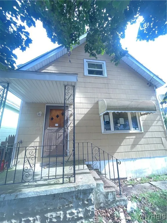 133 Weimar Street, Buffalo, New York 14206, Buffalo, New York 14206, 2 Bedrooms Bedrooms, 5 Rooms Rooms,1 BathroomBathrooms,Residential,Closed,133 Weimar Street, Buffalo, New York 14206,0,B1568041