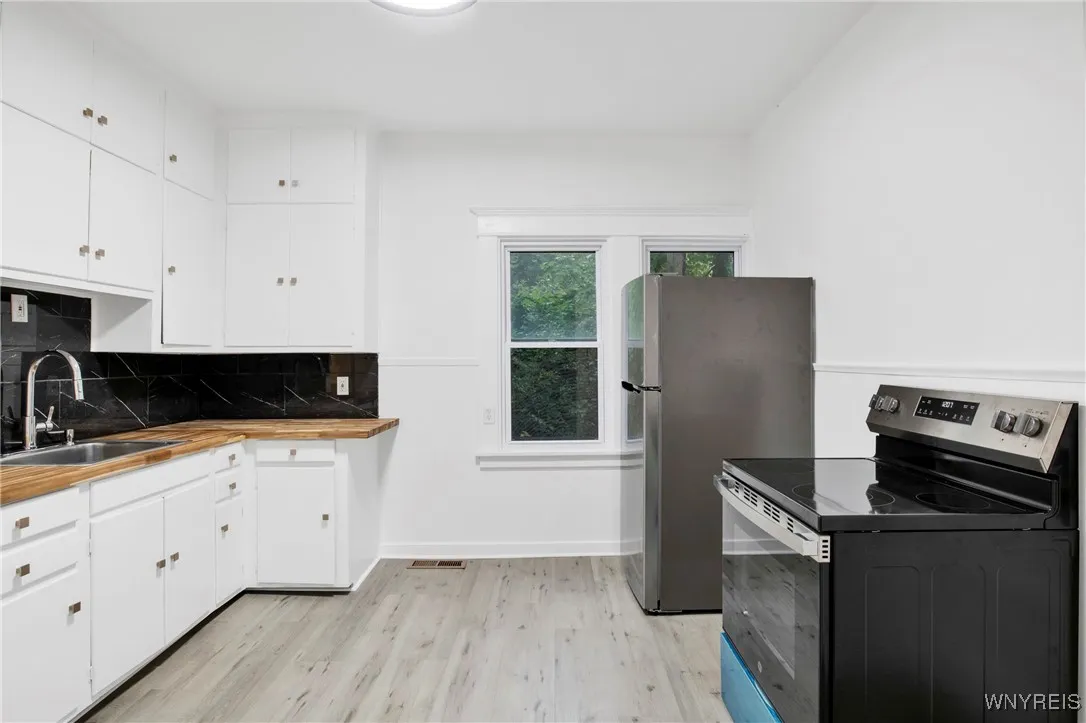 78 Paul Place, Buffalo, New York 14210, Buffalo, New York 14210, 2 Bedrooms Bedrooms, ,2 BathroomsBathrooms,Residential,Closed,78 Paul Place, Buffalo, New York 14210,0,B1568326