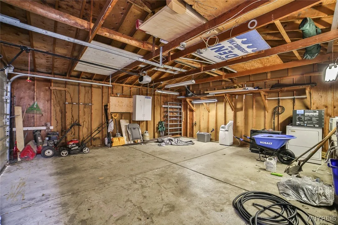 65 Lake Avenue, Hamburg, New York 14219, Hamburg, New York 14219, 3 Bedrooms Bedrooms, 11 Rooms Rooms,1 BathroomBathrooms,Residential,Closed,65 Lake Avenue, Hamburg, New York 14219,0,B1567224
