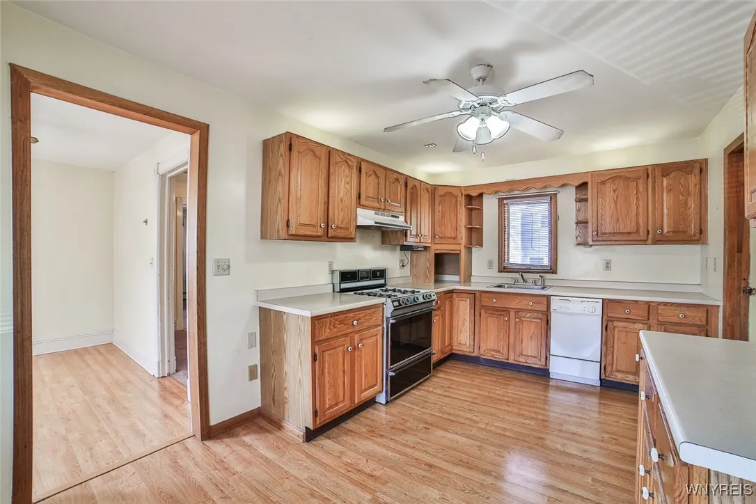 65 Lake Avenue, Hamburg, New York 14219, Hamburg, New York 14219, 3 Bedrooms Bedrooms, 11 Rooms Rooms,1 BathroomBathrooms,Residential,Closed,65 Lake Avenue, Hamburg, New York 14219,0,B1567224