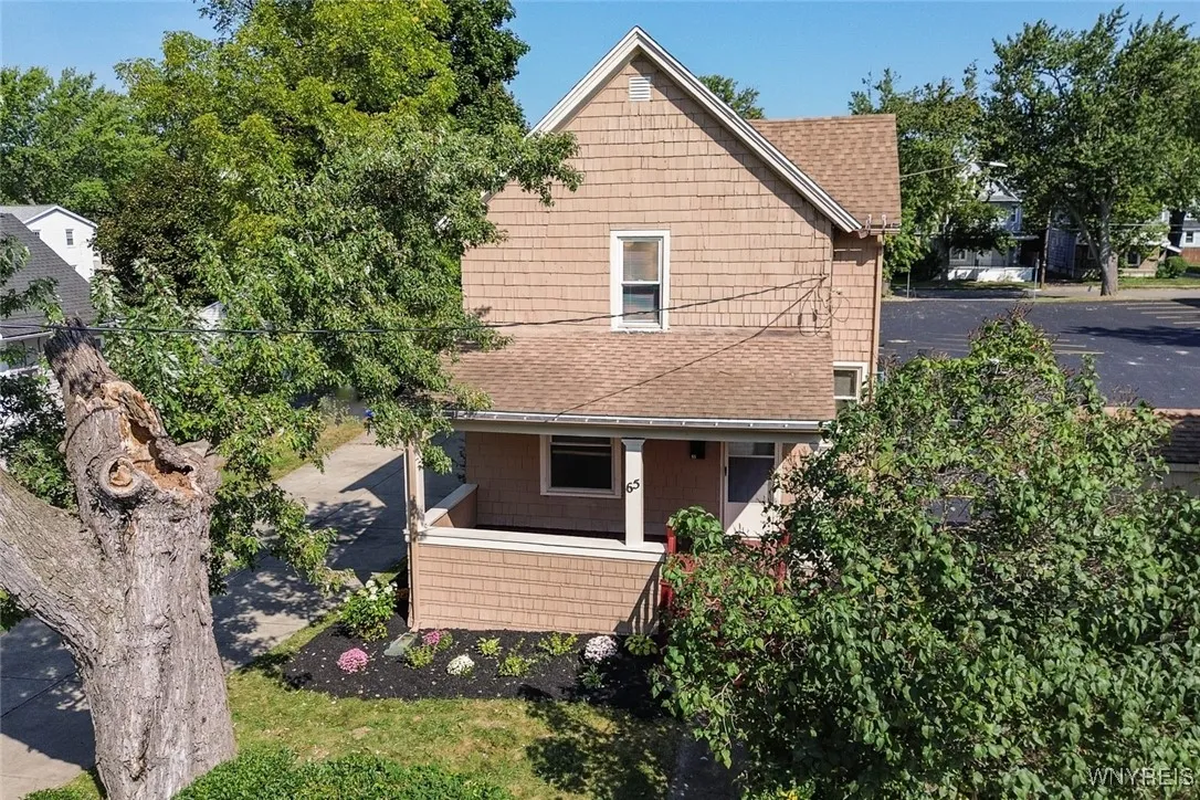 65 Lake Avenue, Hamburg, New York 14219, Hamburg, New York 14219, 3 Bedrooms Bedrooms, 11 Rooms Rooms,1 BathroomBathrooms,Residential,Closed,65 Lake Avenue, Hamburg, New York 14219,0,B1567224
