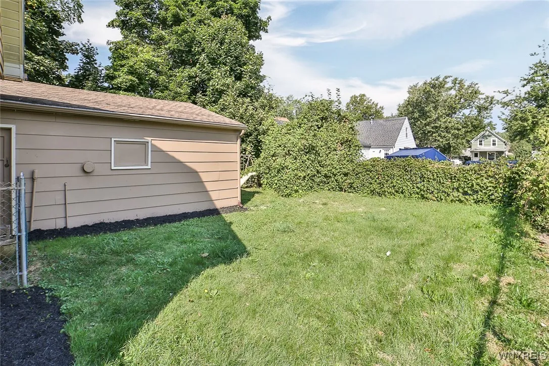 65 Lake Avenue, Hamburg, New York 14219, Hamburg, New York 14219, 3 Bedrooms Bedrooms, 11 Rooms Rooms,1 BathroomBathrooms,Residential,Closed,65 Lake Avenue, Hamburg, New York 14219,0,B1567224