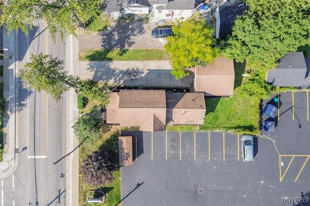 65 Lake Avenue, Hamburg, New York 14219, Hamburg, New York 14219, 3 Bedrooms Bedrooms, 11 Rooms Rooms,1 BathroomBathrooms,Residential,Closed,65 Lake Avenue, Hamburg, New York 14219,0,B1567224