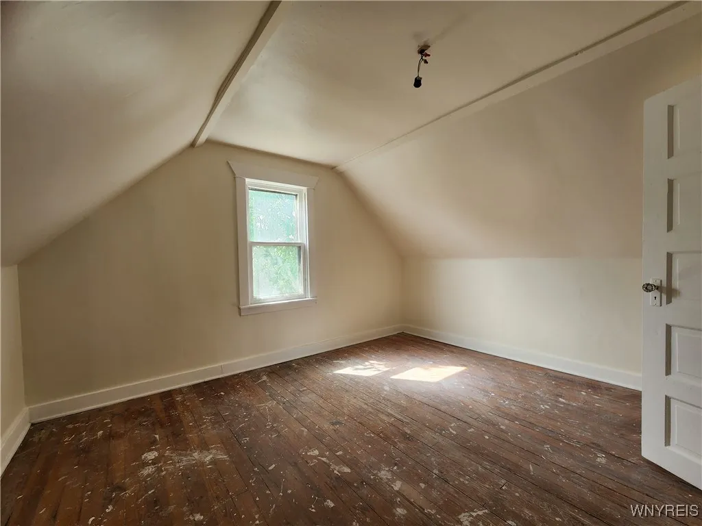 50 Eckhert - Upper Street, Buffalo, New York 14207, Buffalo, New York 14207, 2 Bedrooms Bedrooms, 4 Rooms Rooms,1 BathroomBathrooms,Residential Lease,Closed,50 Eckhert - Upper Street, Buffalo, New York 14207,0,B1568581