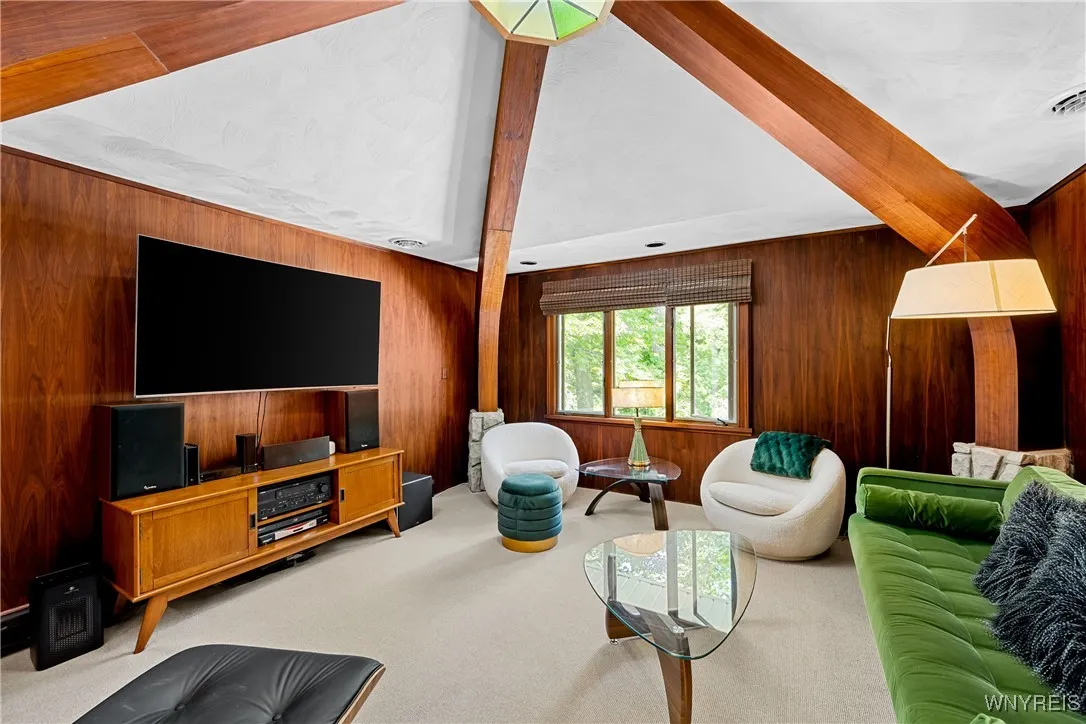 5650 Keems Lane, Hamburg, New York 14075, Hamburg, New York 14075, 4 Bedrooms Bedrooms, 9 Rooms Rooms,3 BathroomsBathrooms,Residential,Closed,5650 Keems Lane, Hamburg, New York 14075,0,B1566517