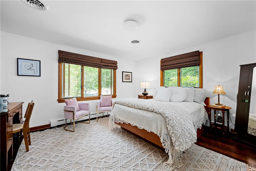 5650 Keems Lane, Hamburg, New York 14075, Hamburg, New York 14075, 4 Bedrooms Bedrooms, 9 Rooms Rooms,3 BathroomsBathrooms,Residential,Closed,5650 Keems Lane, Hamburg, New York 14075,0,B1566517