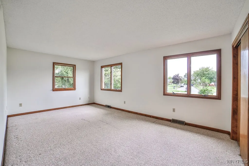 853 Carter Creek Drive, Grand Island, New York 140, Grand Island, New York 14072, 3 Bedrooms Bedrooms, 6 Rooms Rooms,2 BathroomsBathrooms,Residential,Closed,853 Carter Creek Drive, Grand Island, New York 140,0,B1567406
